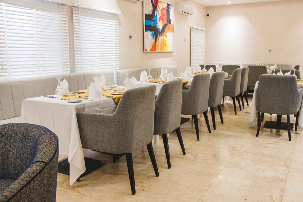 Amber City Hotels Оверрі Екстер'єр фото